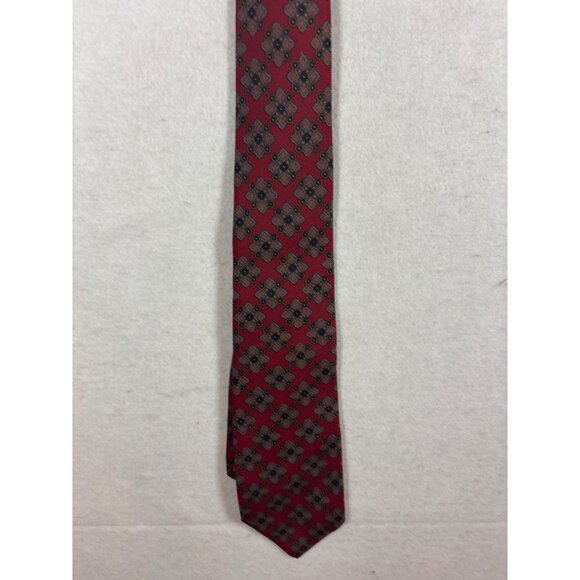 Brooks Brothers All Silk Red Floral Pattern Necktie - Picture 1 of 5